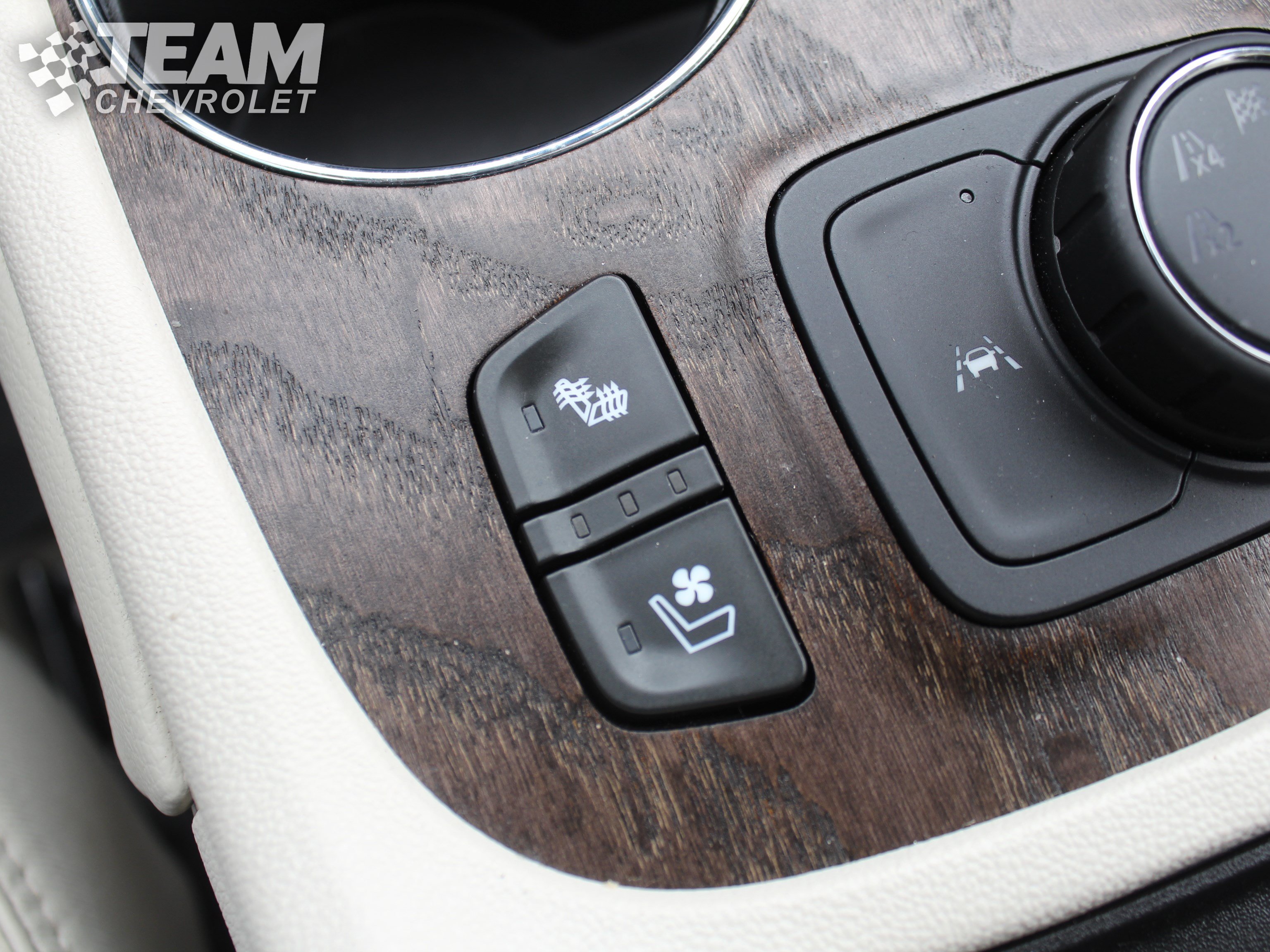 Used 2023 GMC Acadia Denali AWD/4WD image 21