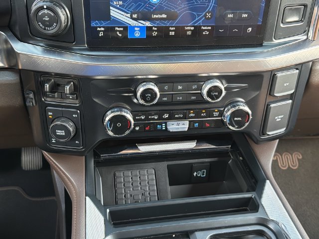 Used 2024 Ford F350 King Ranch w/ FX4 Off-Road Package AWD/4WD image 19