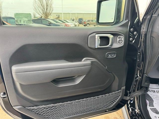 New 2026 Jeep Wrangler Unlimited Rubicon w/ Safety Group AWD/4WD image 8
