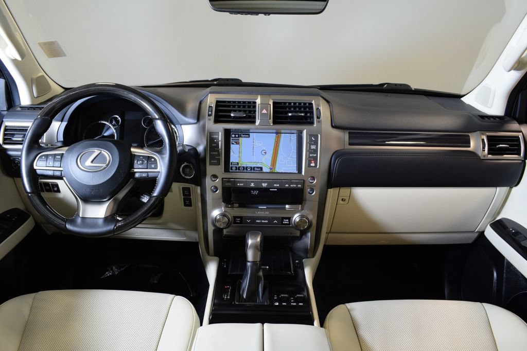 Used 2021 Lexus GX 460 Premium w/ Premium Package AWD/4WD image 16