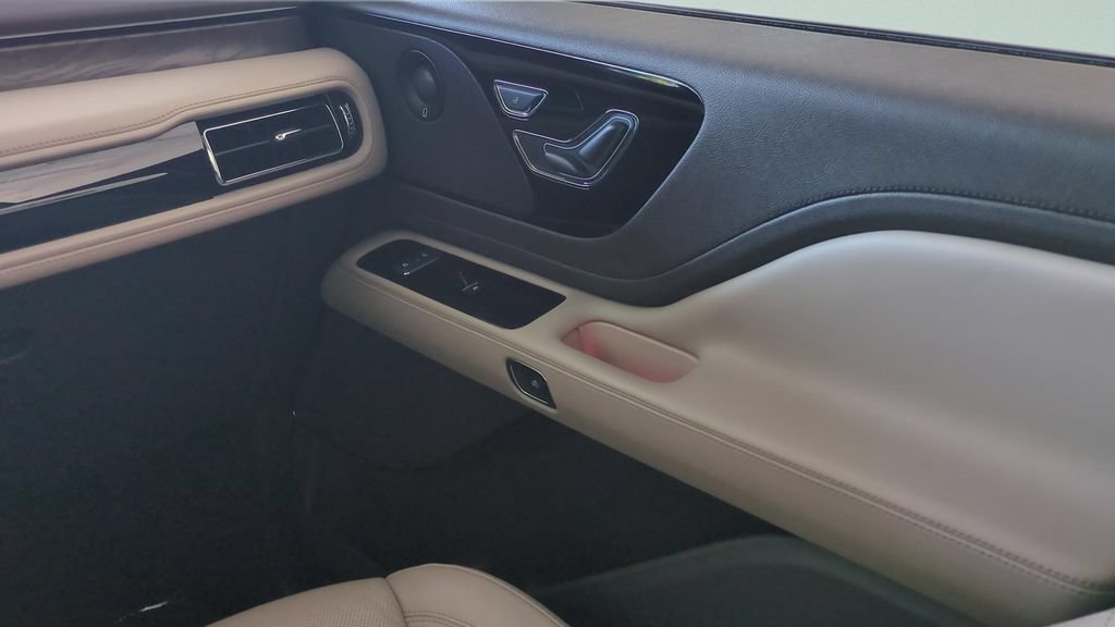 Used 2024 Lincoln Aviator Reserve RWD image 13