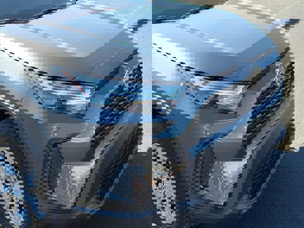 Used 2024 Toyota RAV4 XLE image 8