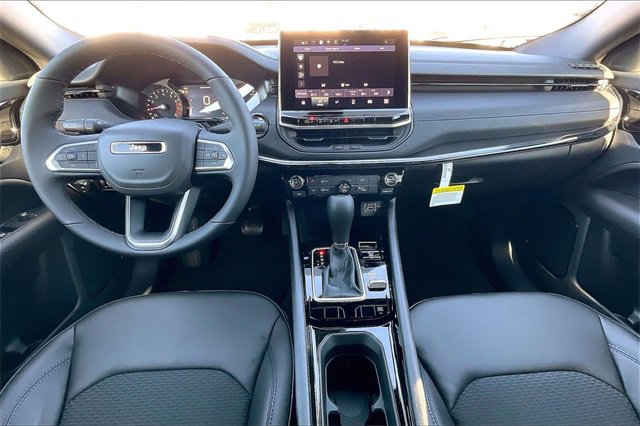 New 2026 Jeep Compass Latitude image 5