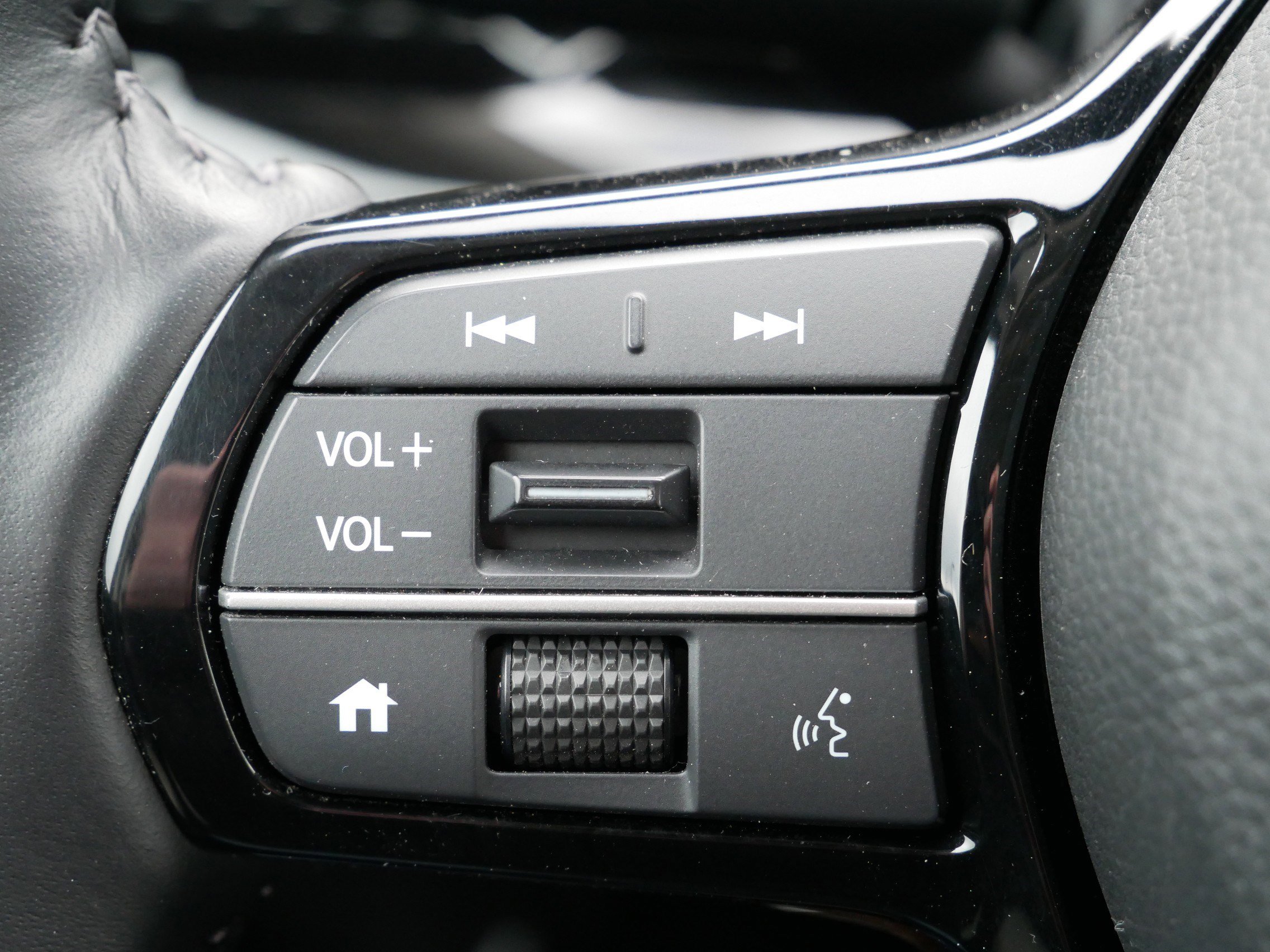 Certified 2025 Honda CR-V EX-L image 31