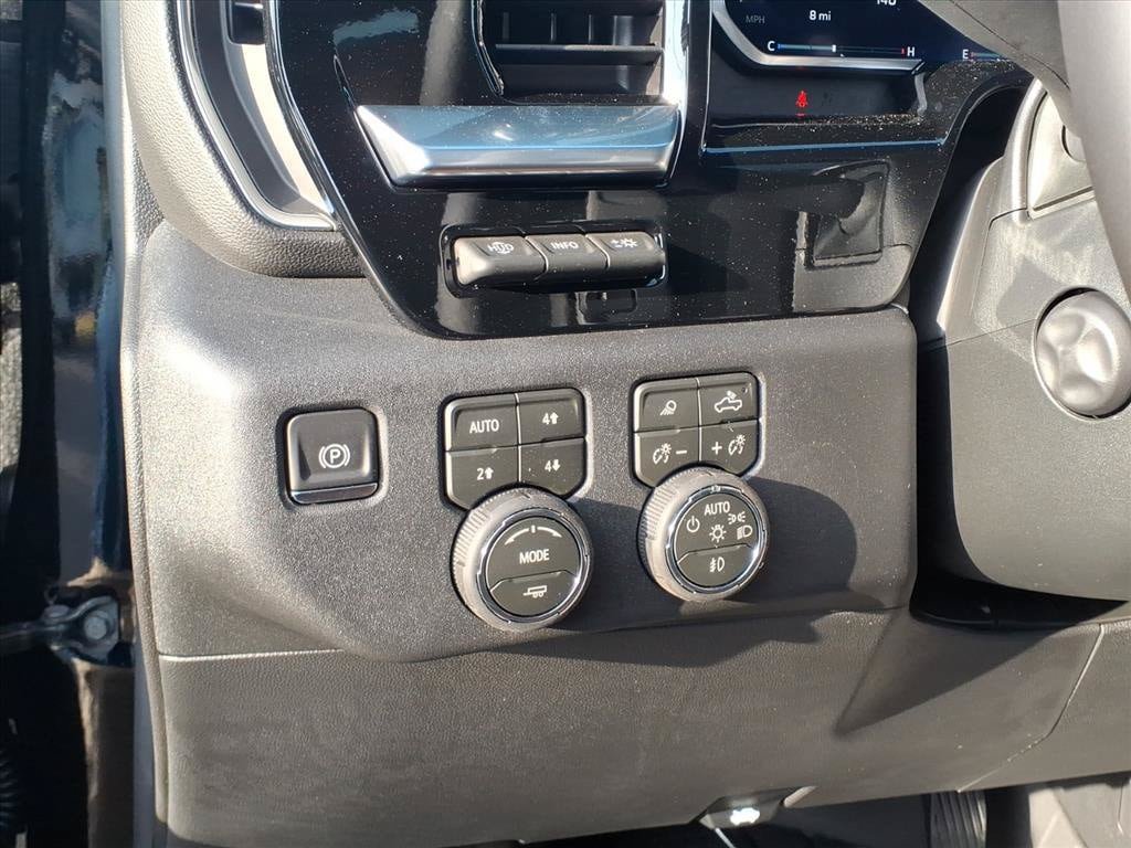 New 2026 Chevrolet Silverado 1500 High Country AWD/4WD image 15