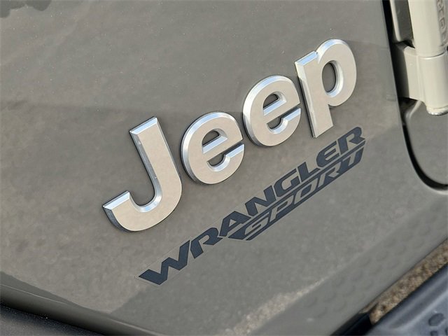 Used 2020 Jeep Wrangler Sport S image 28