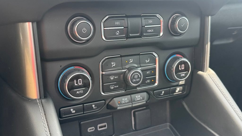Used 2023 Chevrolet Tahoe Z71 AWD/4WD image 27