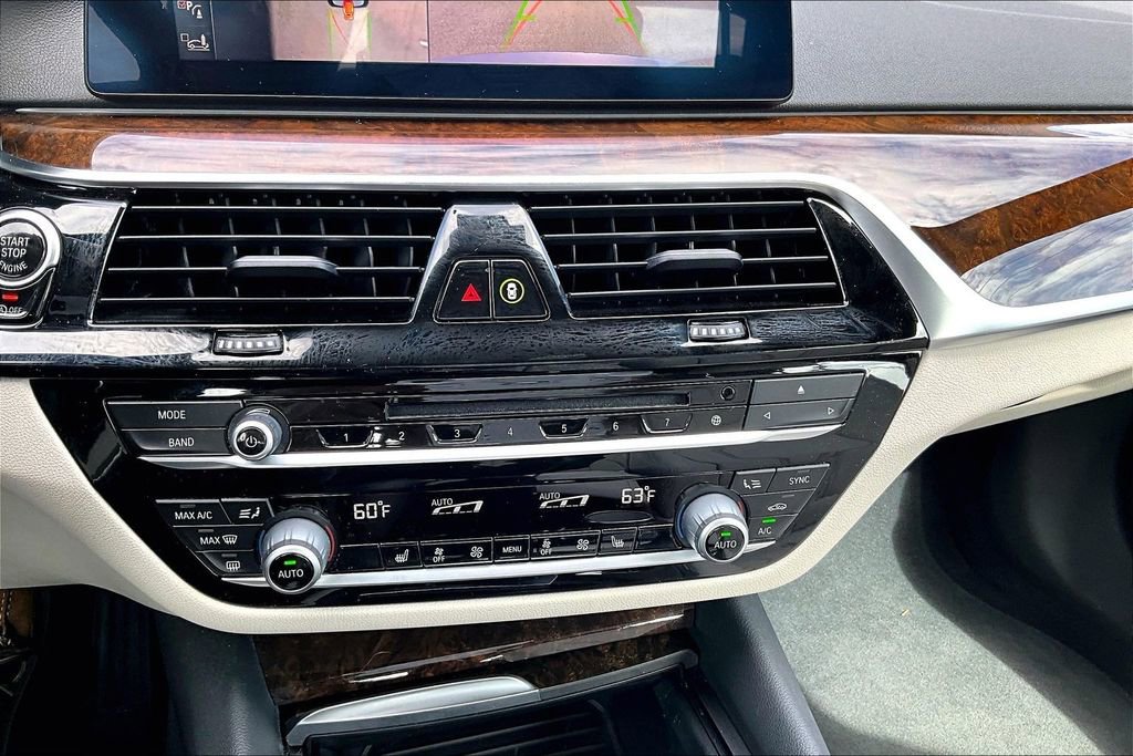 Used 2019 BMW 540i w/ Convenience Package image 24