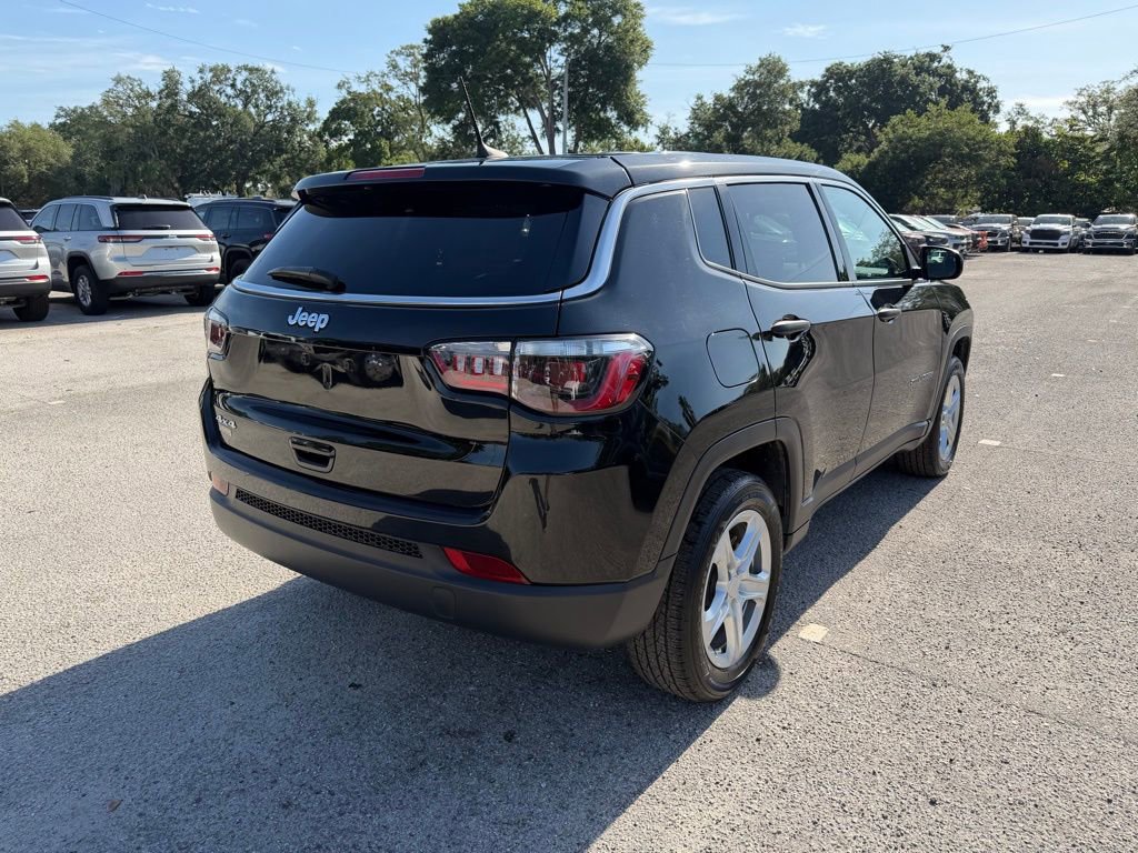 Used 2023 Jeep Compass Sport AWD/4WD image 6