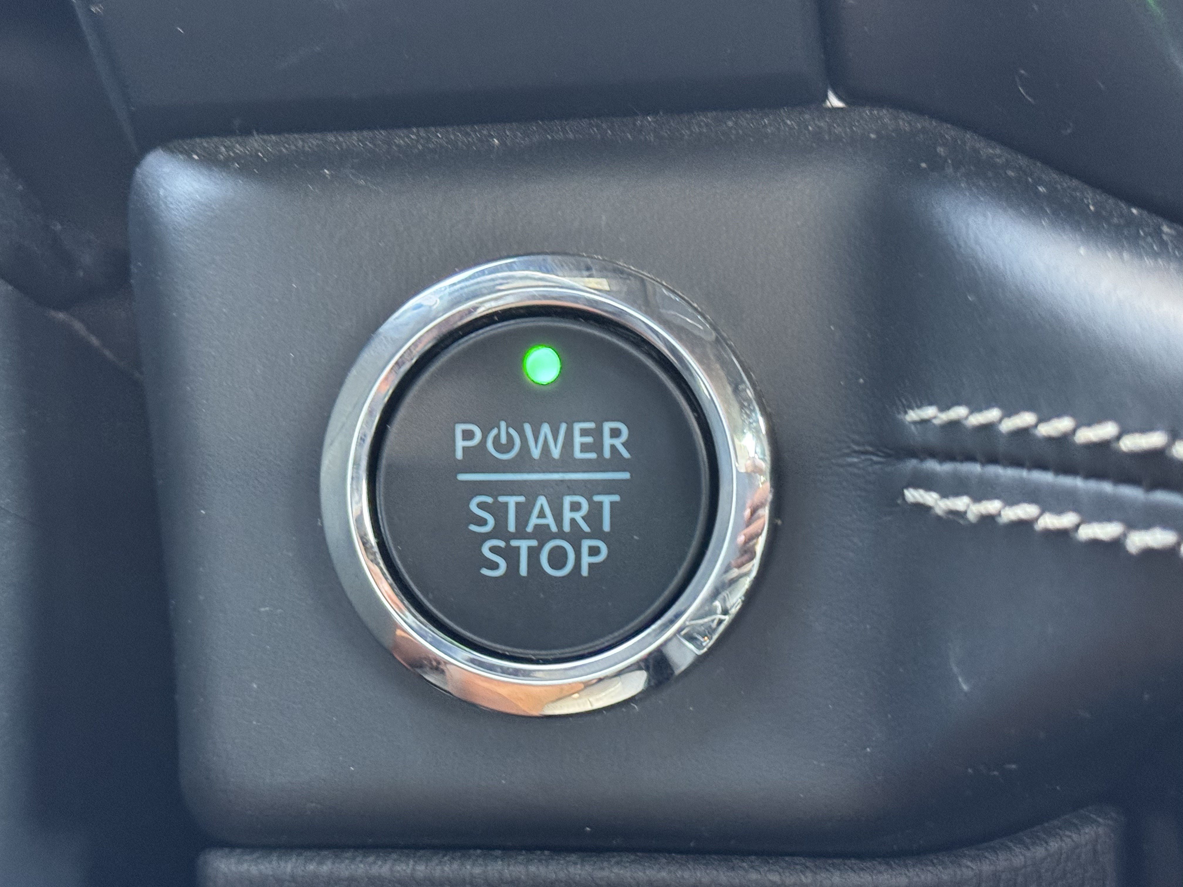 Used 2023 Ford F150 Lightning Platinum AWD/4WD image 34
