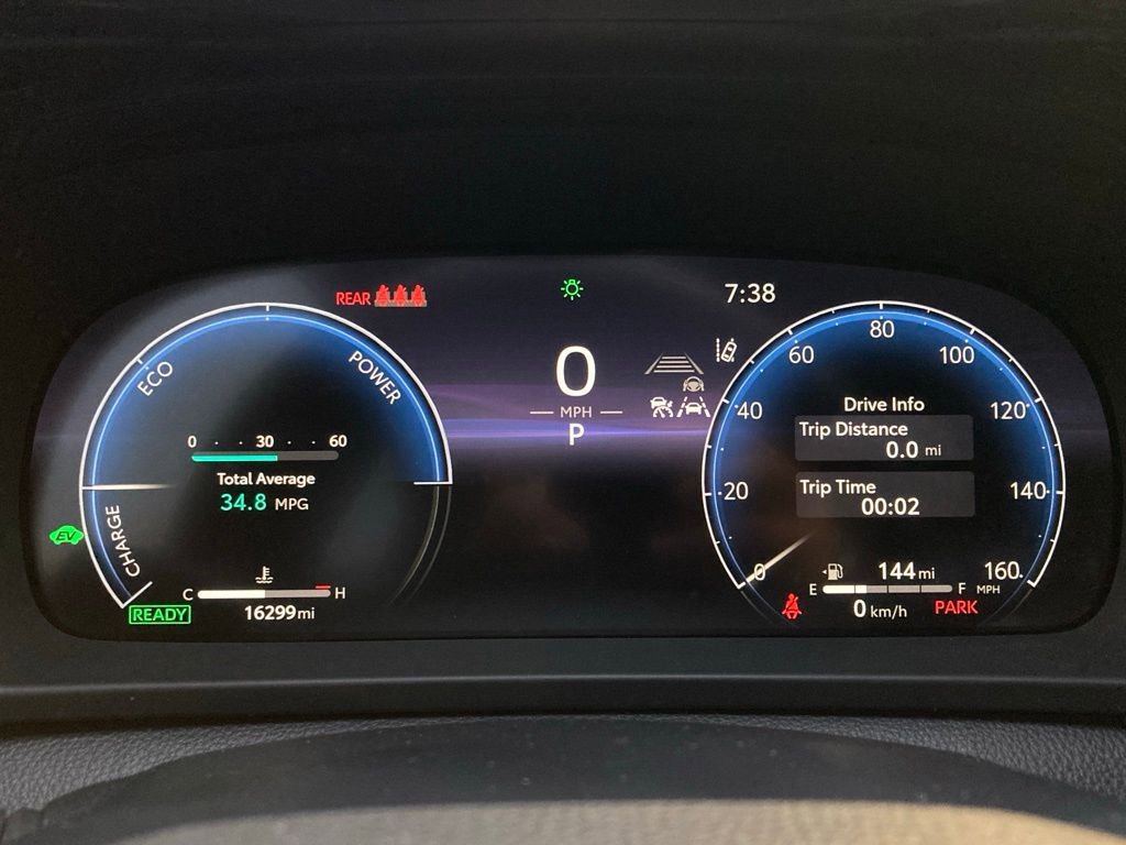 Certified 2025 Toyota Crown XLE image 15