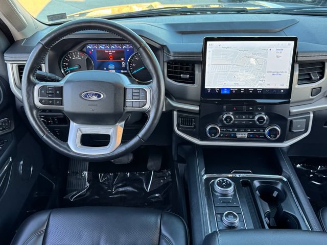 Used 2023 Ford Expedition XLT AWD/4WD image 12