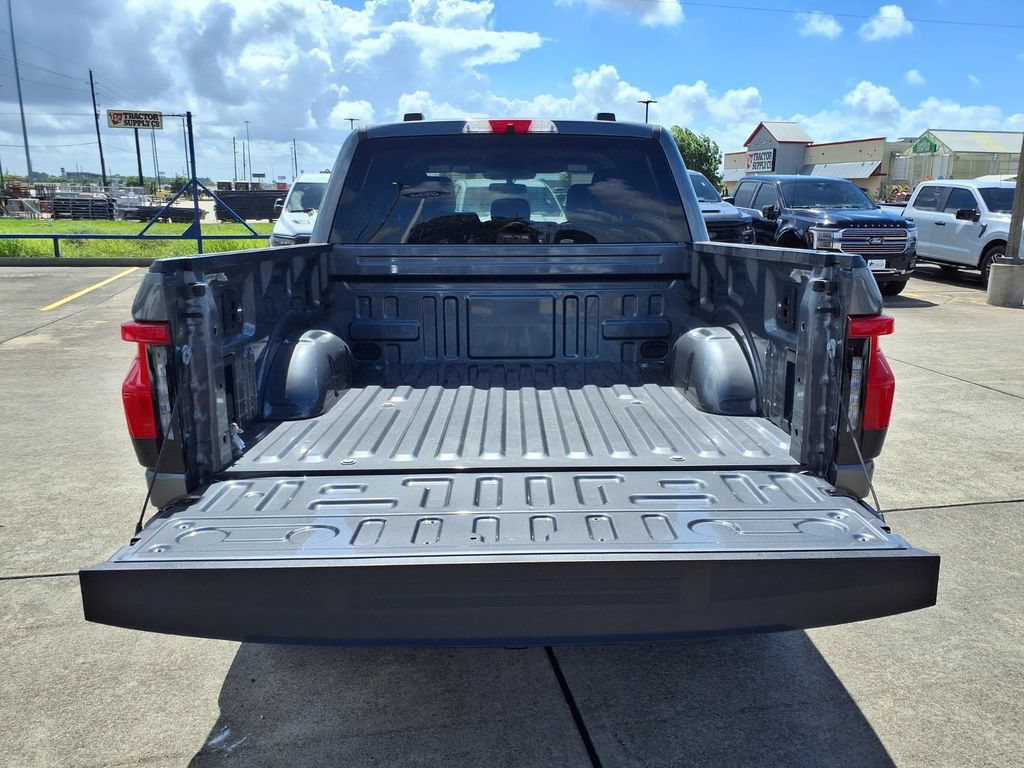 Used 2025 Ford F150 Lightning XLT AWD/4WD image 29