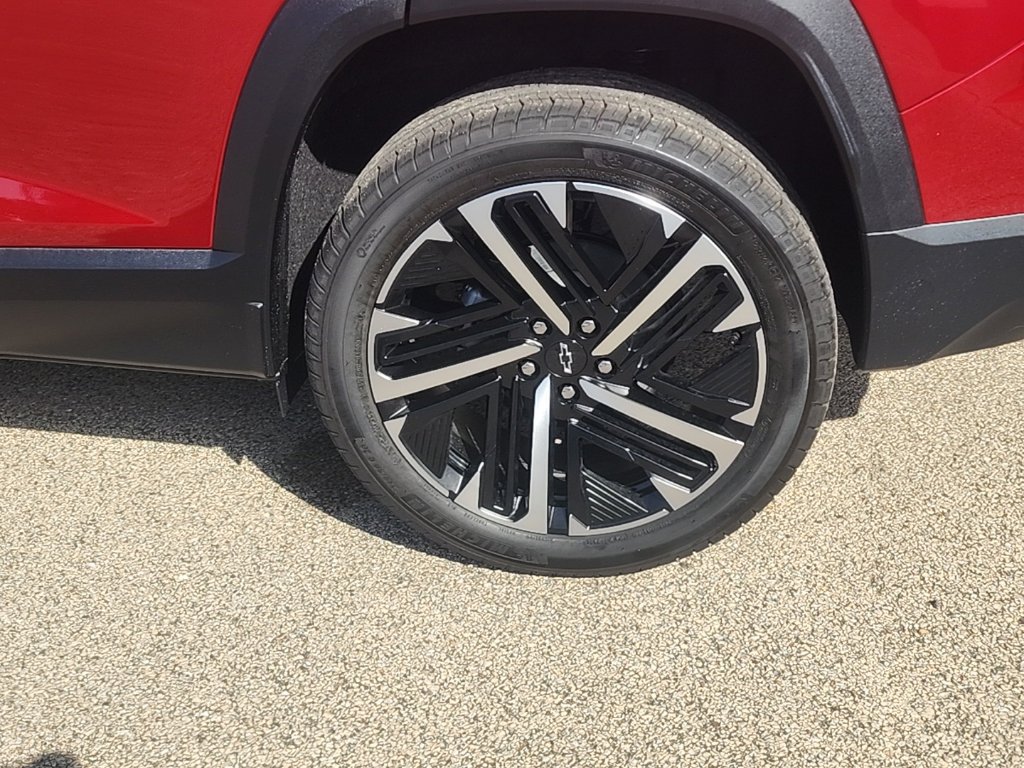 New 2027 Chevrolet Equinox RS w/ Convenience Package III AWD/4WD image 4