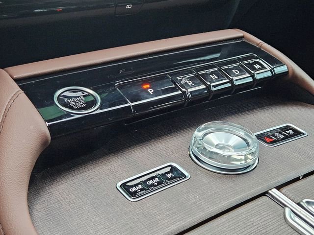 Used 2025 Lincoln Navigator L Reserve image 19