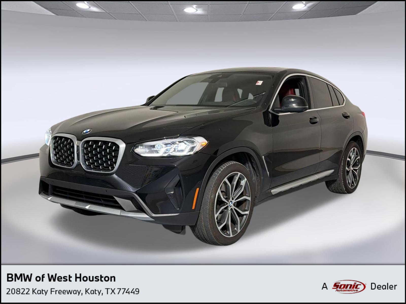 Used 2024 BMW X4 xDrive30i w/ Parking Assistance Package AWD/4WD image 1