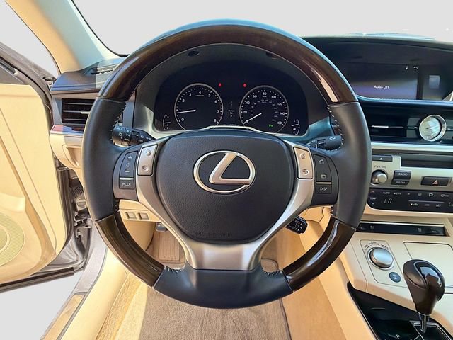 Used 2015 Lexus ES 350 w/ Premium Package FWD image 36