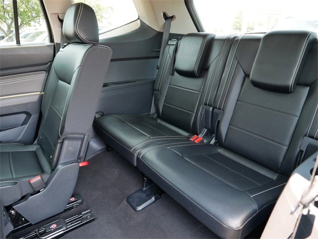 Certified 2022 Volkswagen Atlas SE image 18