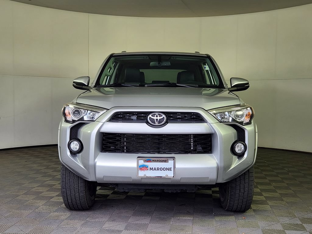 Used 2018 Toyota 4Runner SR5 Premium AWD/4WD image 2