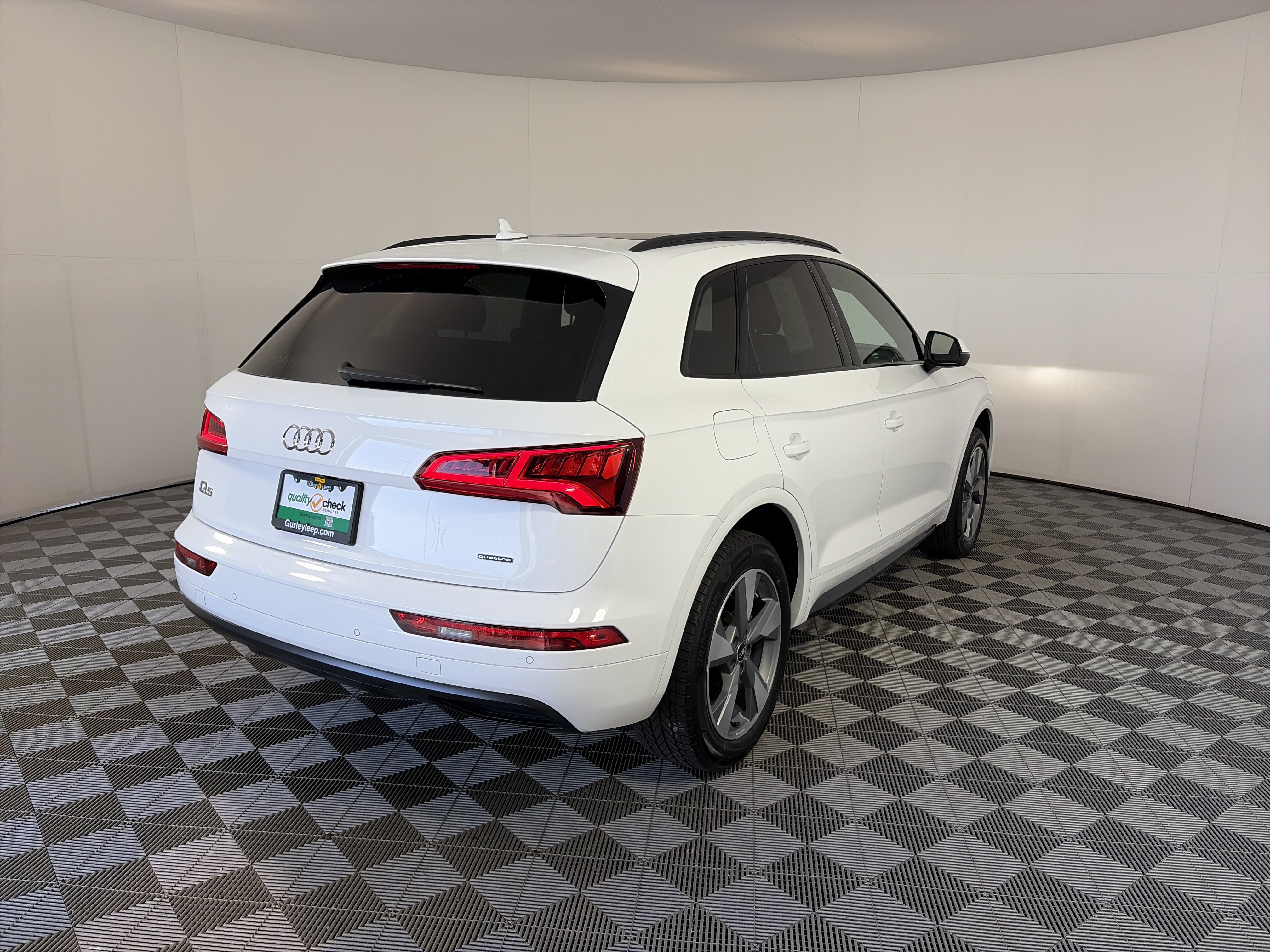 Used 2020 Audi Q5 2.0T Premium AWD/4WD image 10
