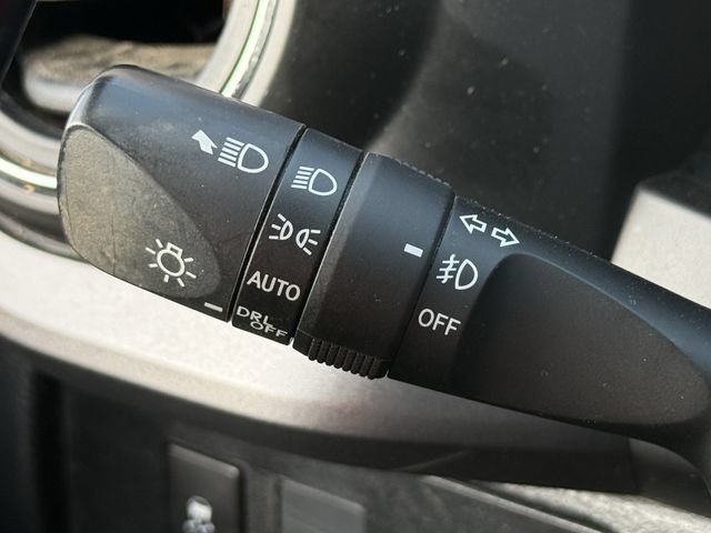 Used 2022 Toyota Tacoma TRD Off-Road AWD/4WD image 22
