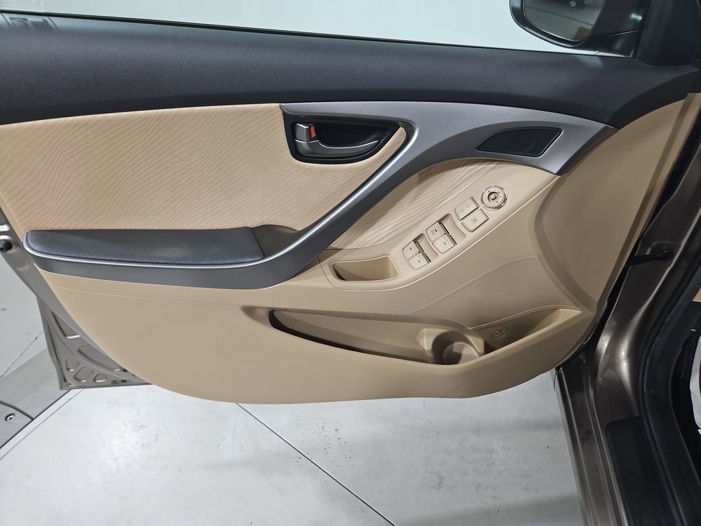Used 2013 Hyundai Elantra GLS w/ Preferred Pkg FWD image 11