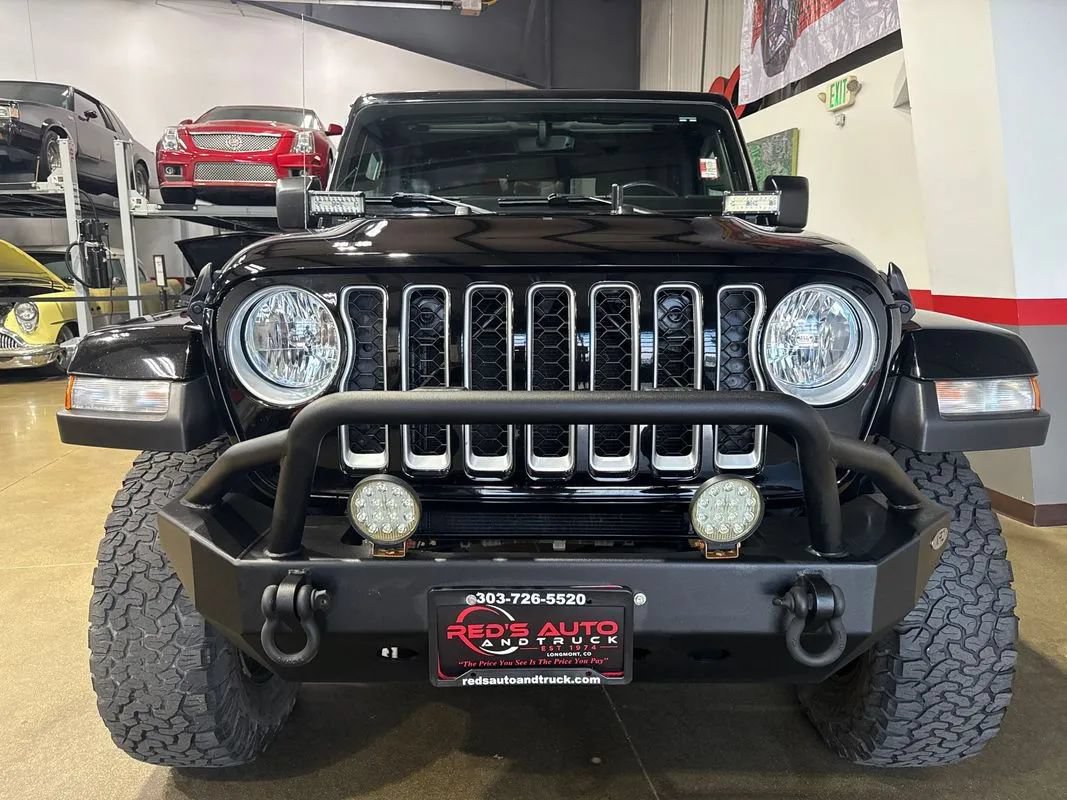 Used 2023 Jeep Gladiator Overland w/ Cold Weather Group AWD/4WD image 39