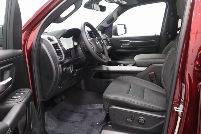 New 2026 RAM 1500 4x4 Crew Cab image 9