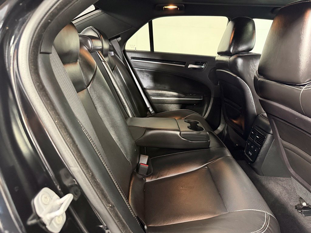 Used 2023 Chrysler 300 S w/ Comfort Group RWD image 21