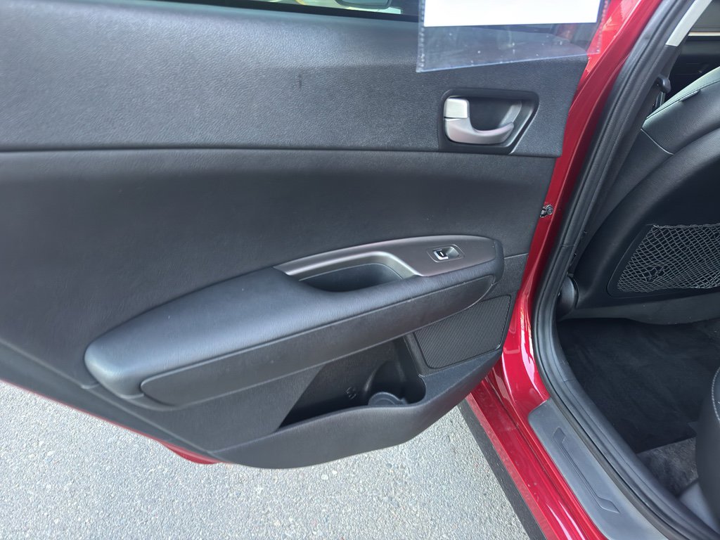 Used 2020 Kia Optima S image 9