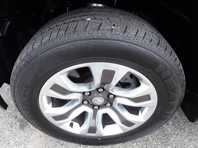Used 2024 RAM 1500 Limited AWD/4WD image 12