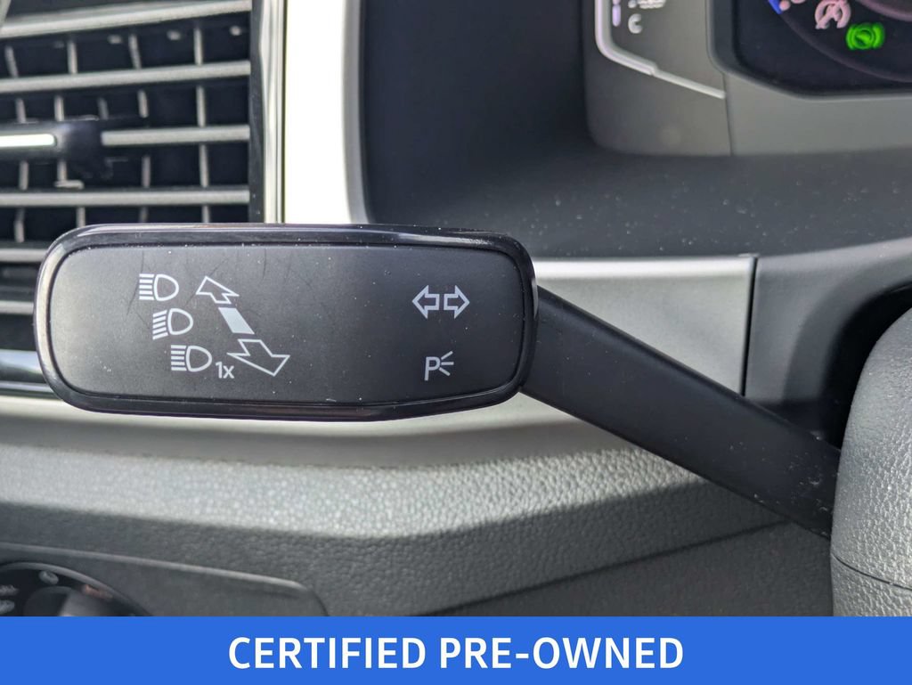 Certified 2023 Volkswagen Atlas Cross Sport SE AWD/4WD image 30