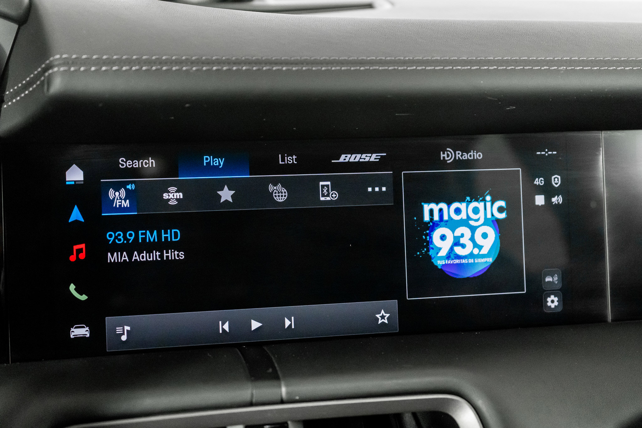 Used 2025 Porsche Taycan Turbo w/ Premium Package image 38