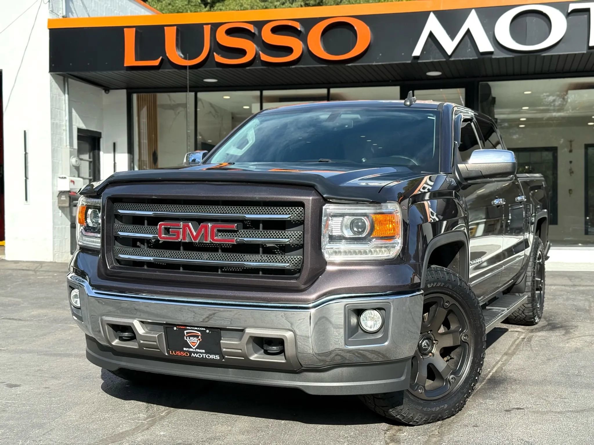 Used 2015 GMC Sierra 1500 SLT AWD/4WD image 1