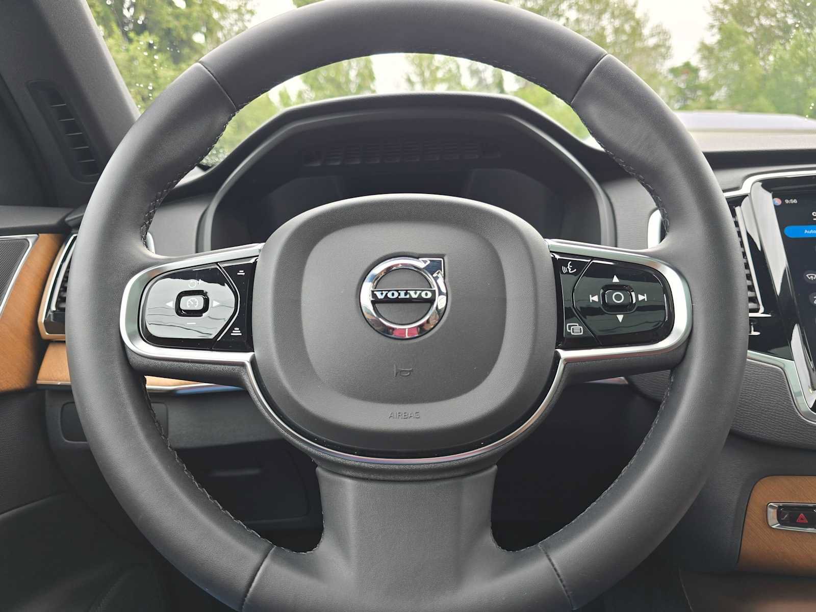 Certified 2023 Volvo XC90 T8 Plus AWD/4WD image 26