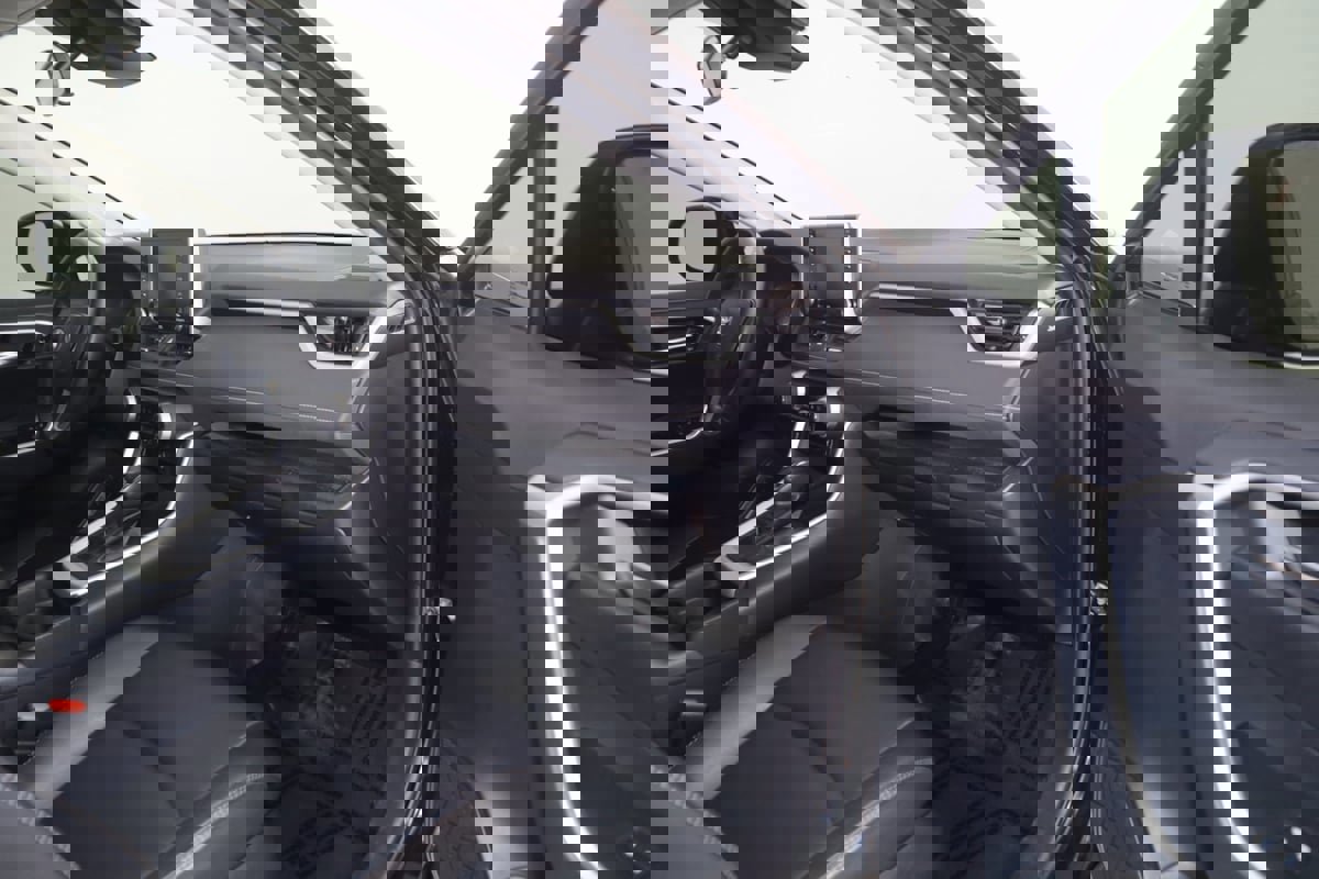 Used 2019 Toyota RAV4 XLE Premium image 39