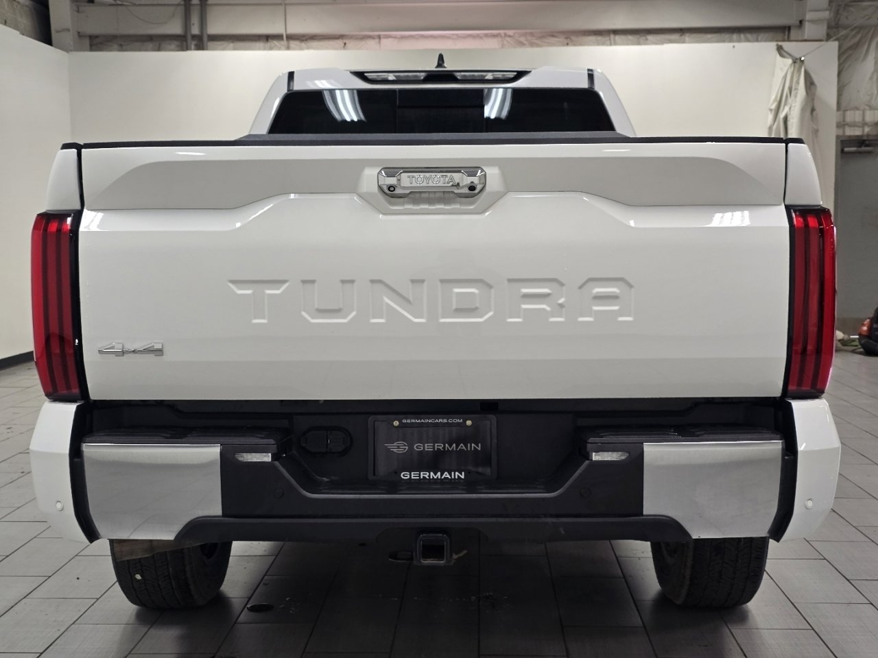 Used 2024 Toyota Tundra Limited image 15