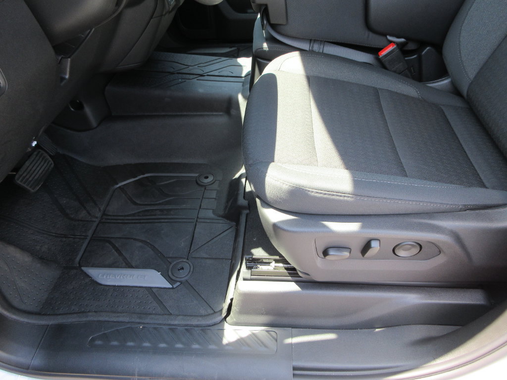 New 2026 Chevrolet Silverado 1500 Custom w/ Turbomax Blackout Package AWD/4WD image 21
