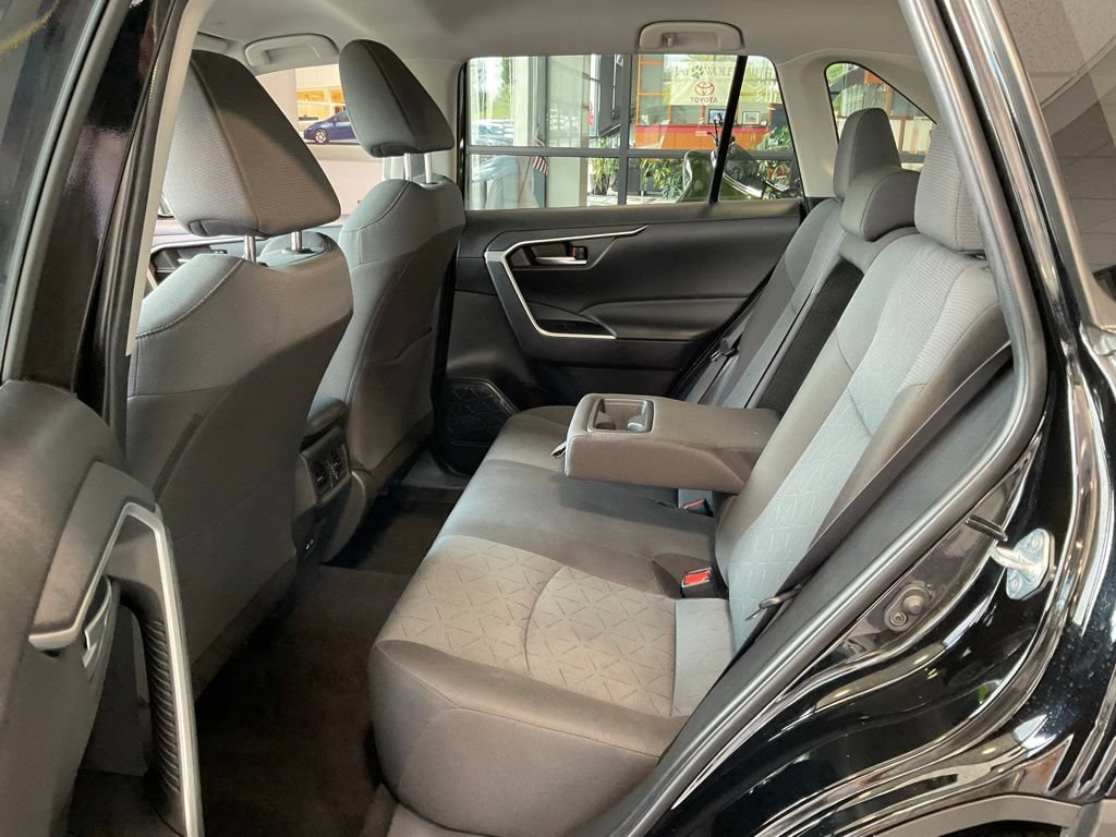 Certified 2025 Toyota RAV4 XLE FWD image 20