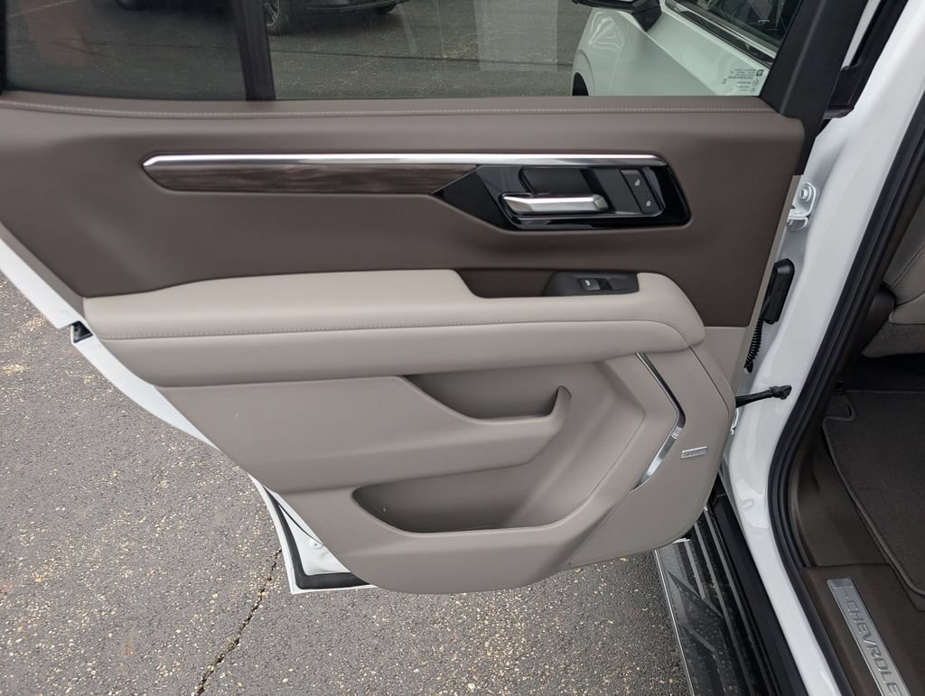 New 2026 Chevrolet Tahoe LT w/ Comfort Package AWD/4WD image 11