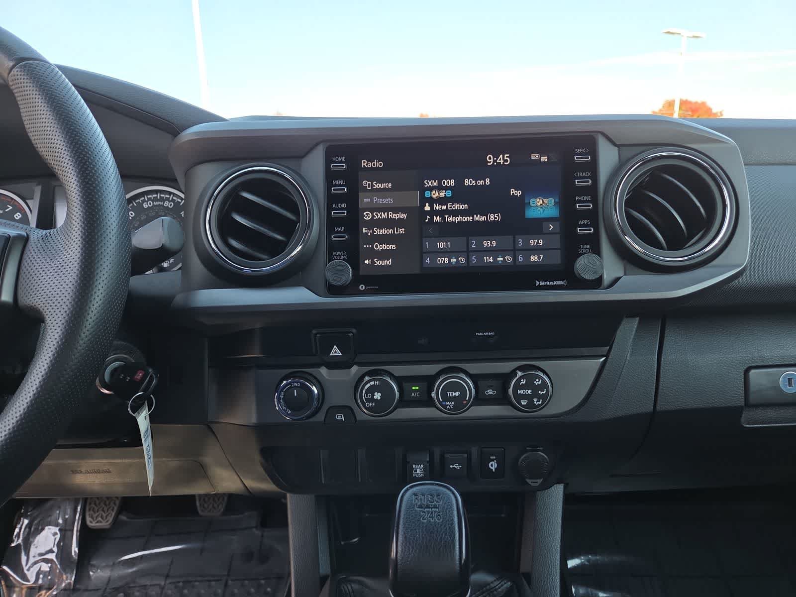 Used 2020 Toyota Tacoma TRD Off-Road AWD/4WD image 24
