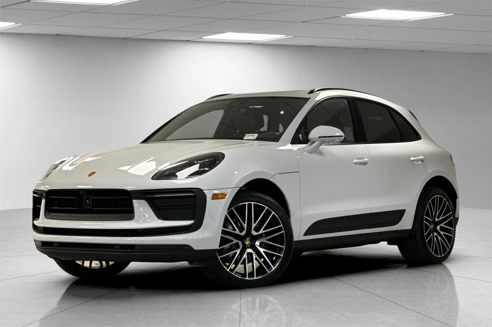 New 2025 Porsche Macan