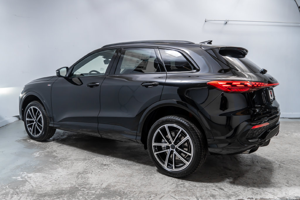 New 2026 Audi Q5 Premium Plus AWD/4WD image 2