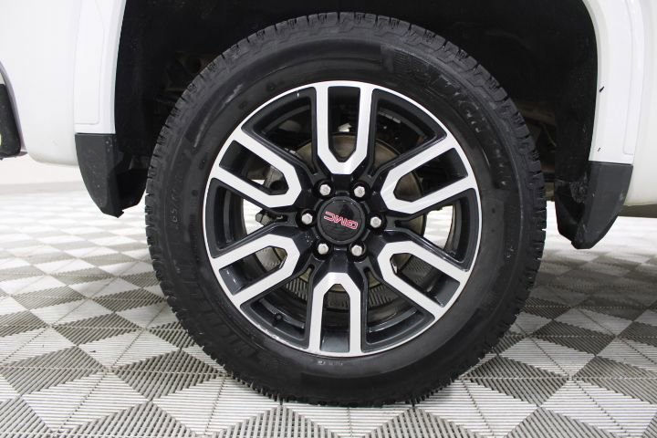 Used 2024 GMC Sierra 1500 AT4 w/ Technology Package image 46