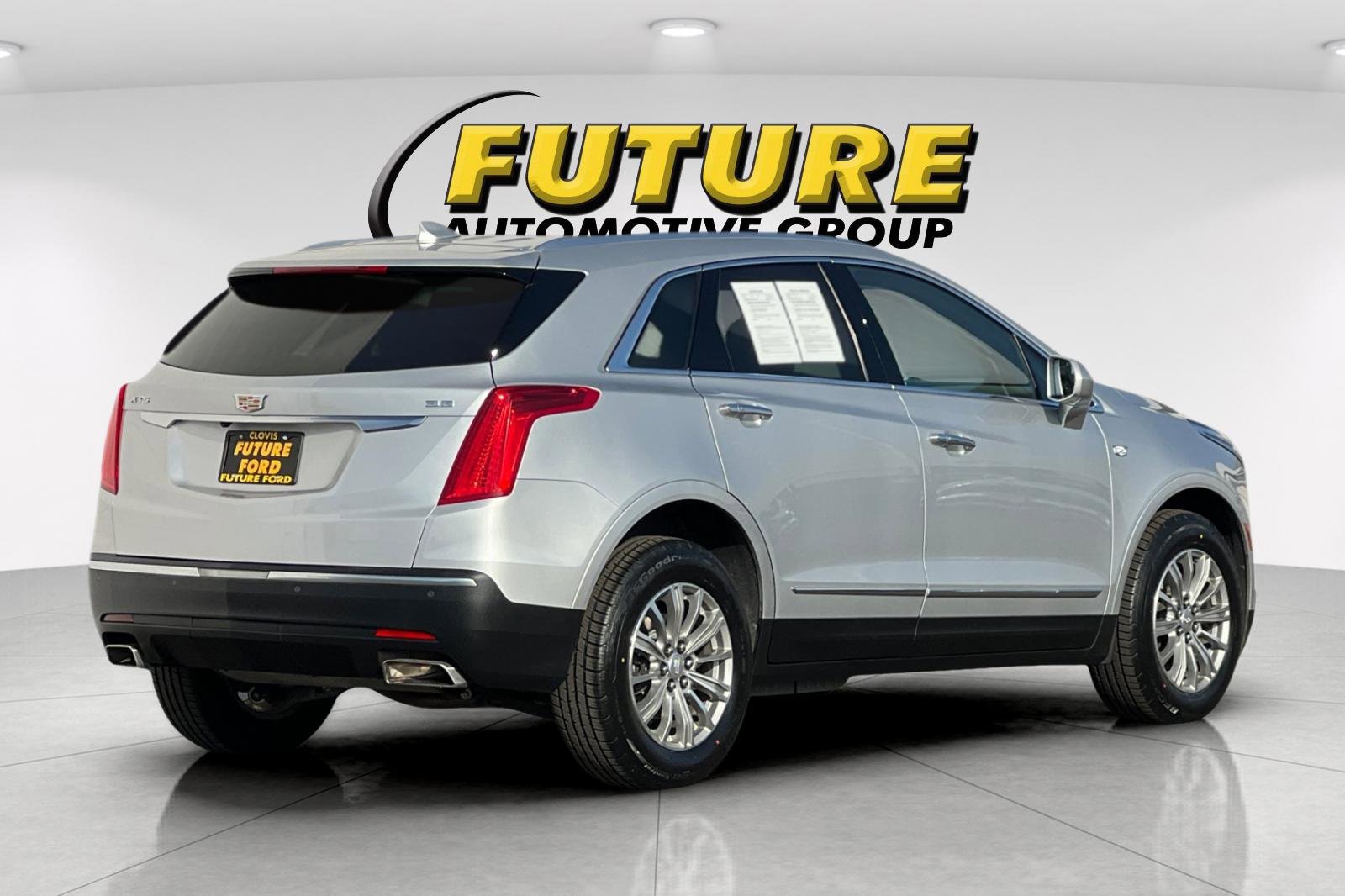 Used 2019 Cadillac XT5 Luxury image 3