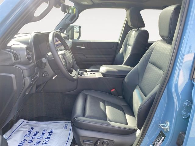 New 2027 Toyota Land Cruiser w/ Premium Package AWD/4WD image 11