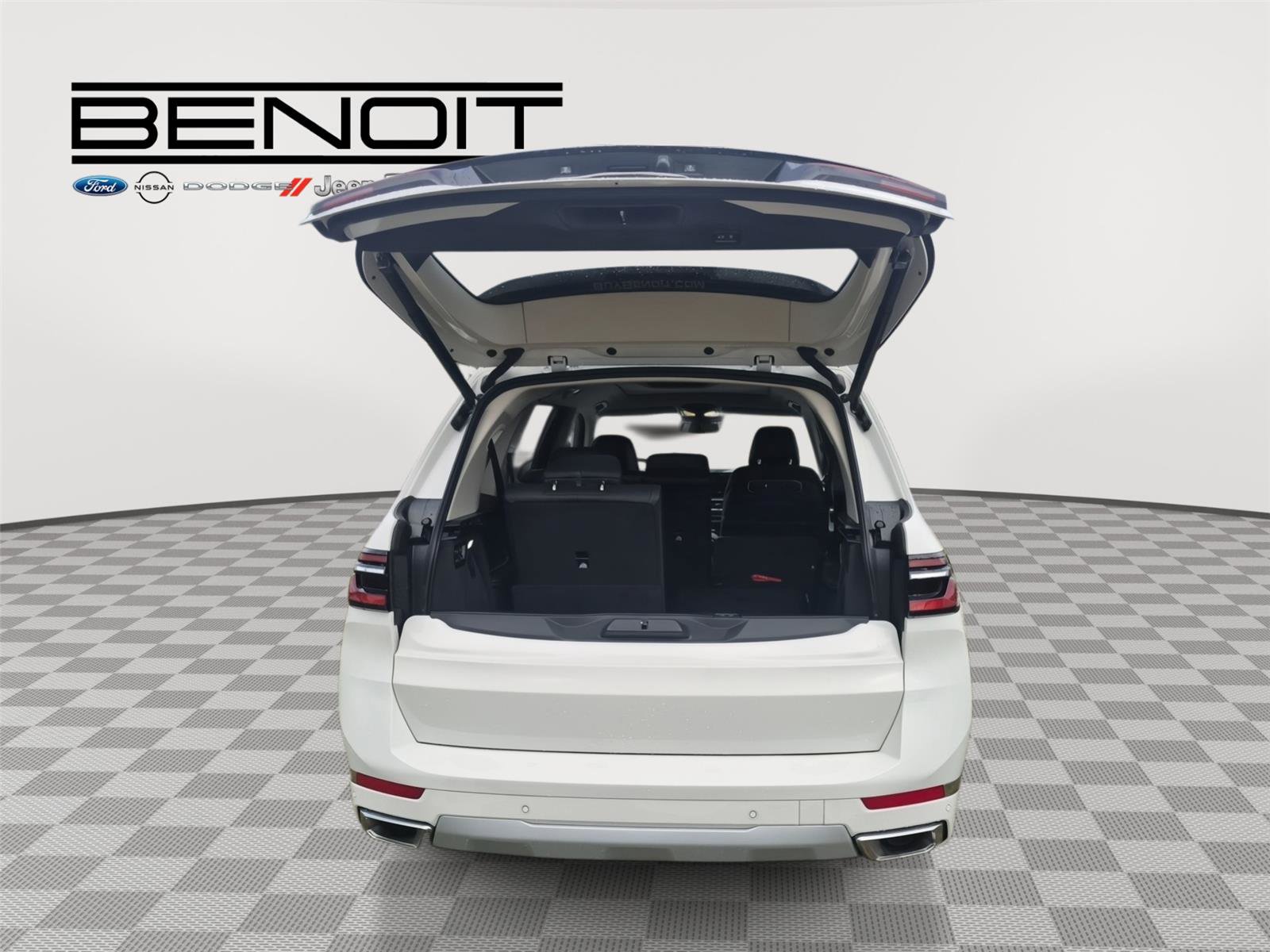 Used 2024 BMW X7 xDrive40i image 8