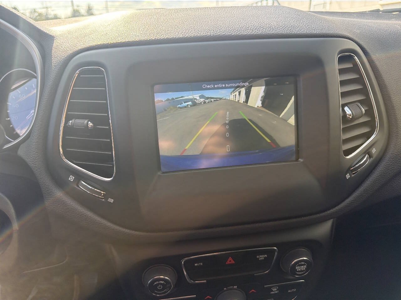 Used 2021 Jeep Compass Latitude AWD/4WD image 15
