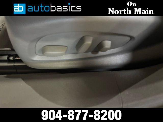 Used 2015 Chevrolet Impala LT FWD image 20