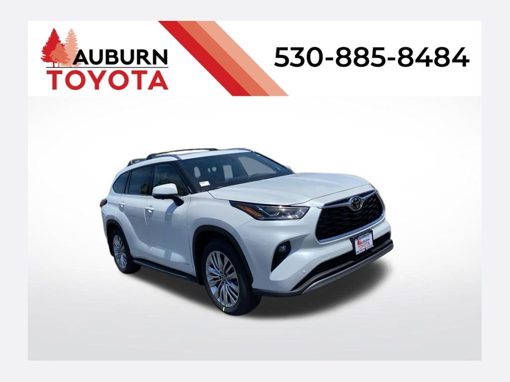 New 2026 Toyota Highlander Platinum AWD/4WD image 1